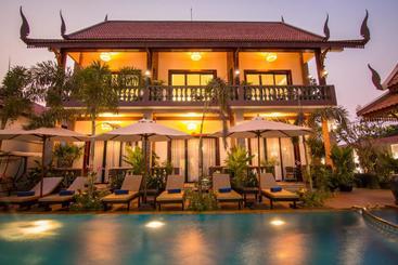 هتل Kralanh Pool Villa