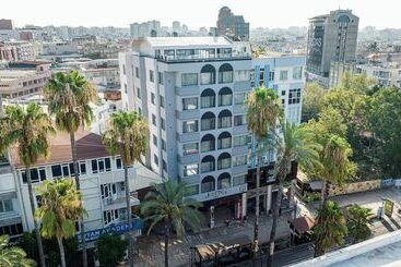 هتل Just Inn City