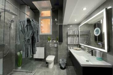 Hostel Rooms