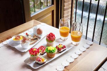 Historic Boutique Hotel Maccarunera