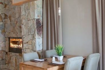 Africanos Country Estate