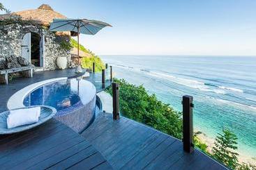 Ungasan Beach Villas