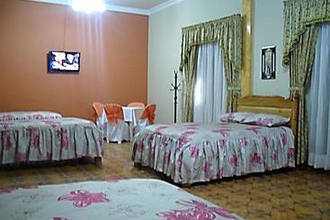 Hostal Corona Blanca