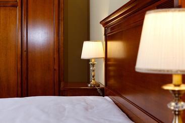 Soft Hotel