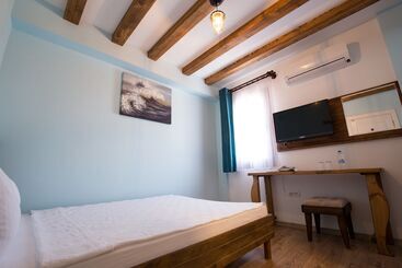 Menendi Otel