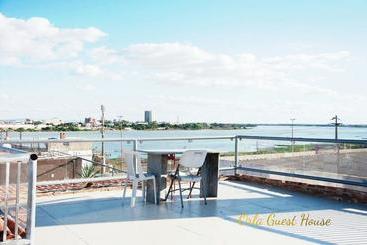 هتل Orla Guest House