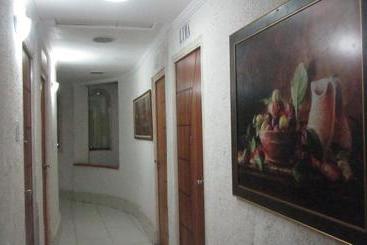 هتل Orla Guest House