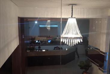 هتل Premium Palace