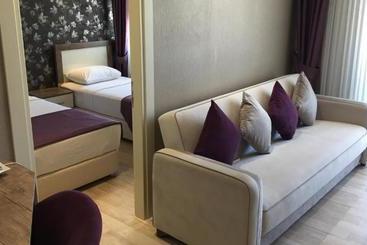 تختخواب و صبحانه Udi Suit  Canakkale