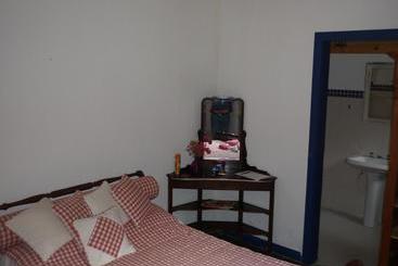 تختخواب و صبحانه Pouso Donana Cama E Café