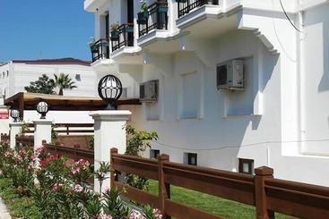 تختخواب و صبحانه Nemrut Bay Otel