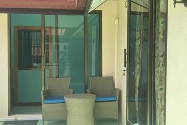 تختخواب و صبحانه Ocean 11 Residence