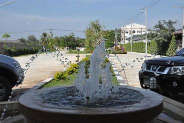 هتل Queen Palace