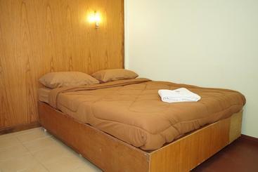 هتل The River Guest House