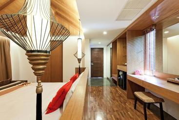 هتل Zen Premium Chalong Phuket