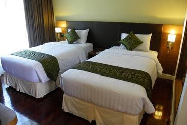 هتل Grand Garden  & Residence