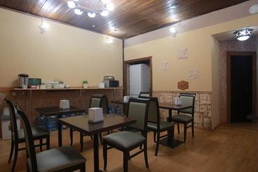 هتل Nevsky House