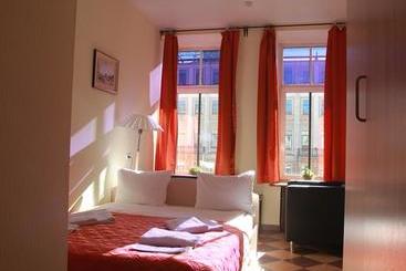 هتل Nevsky House