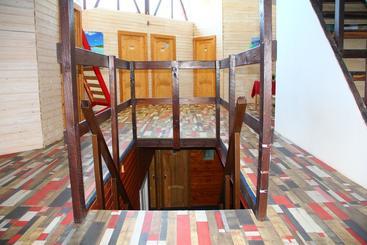 هتل Hostel Papa Na Dache