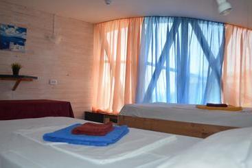 هتل Hostel Papa Na Dache