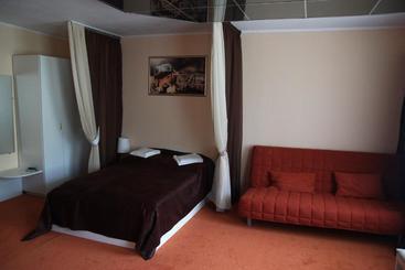 هتل Guest House Puteshestvennik