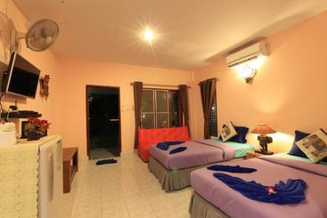 هتل Salatan Resort