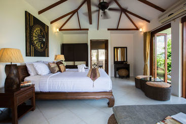 هتل Villa Baan Tawan Chai