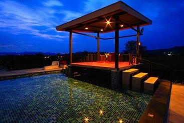 استراحتگاه Sasima Moonlight Villa