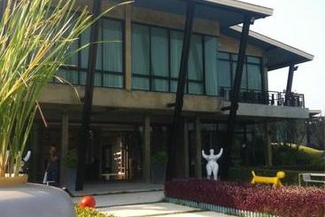استراحتگاه Sasima Moonlight Villa