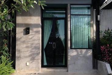 استراحتگاه Sasima Moonlight Villa