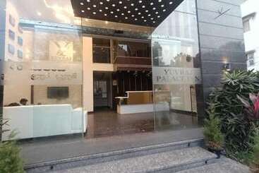 مبيت وإفطار Yuvraj Palace Inn