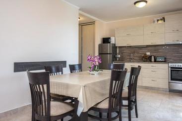 בית מלון כפרי Apartments In Esteban Complex