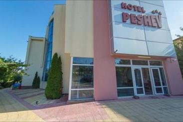 Peshev Family Hotel Vlas