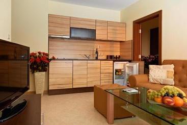 هتل Stanny Court Apart