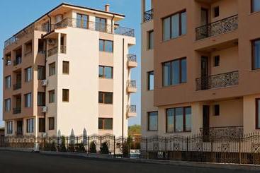 هتل Stanny Court Apart