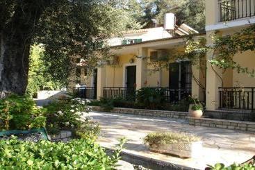 هتل Villa Katerina