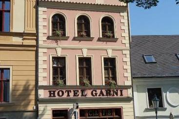 هتل Garni Na Havlíčku