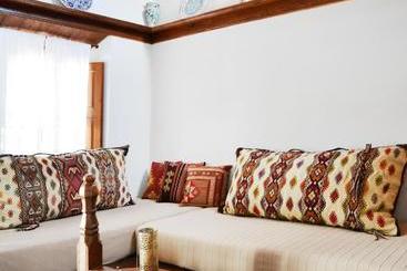 هتل Casa Lindos