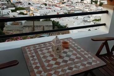 هتل Chrysa Studios Lindos