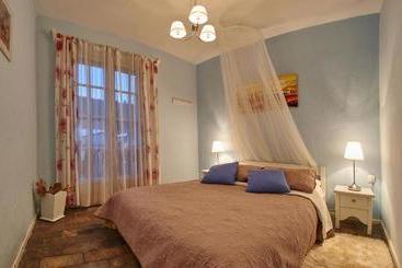 هتل Greek House