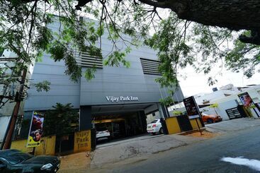 בית מלון כפרי Vijay Parkinn Coimbatore