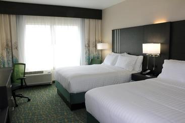 هتل Holiday Inn Express & Suites   Hendersonville Se   Flat Rock, An Ihg