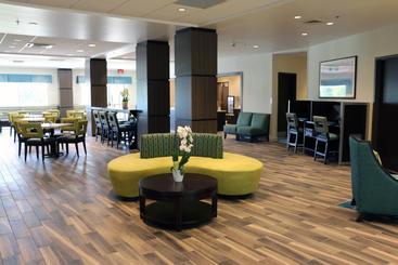 هتل Holiday Inn Express & Suites   Hendersonville Se   Flat Rock, An Ihg
