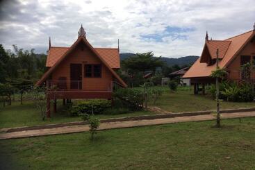 Taksina Garden Resort