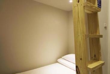 تختخواب و صبحانه Sanasai Inn
