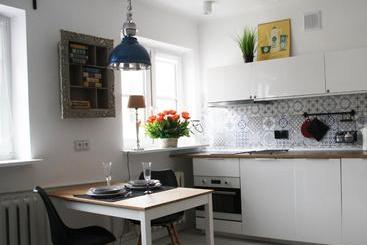 Elektoralna Warsaw Apartment