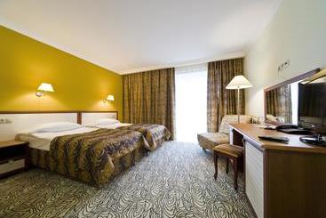 هتل Alex Resort & Spa