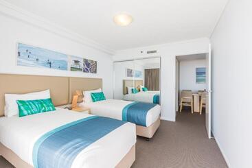 هتل Club Wyndham Kirra Beach