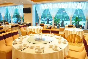 هتل Golden Plaza International