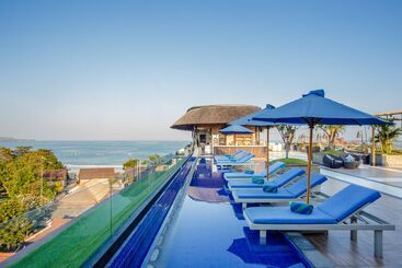 هتل Jimbaran Bay Beach Resort And Spa By Prabhu